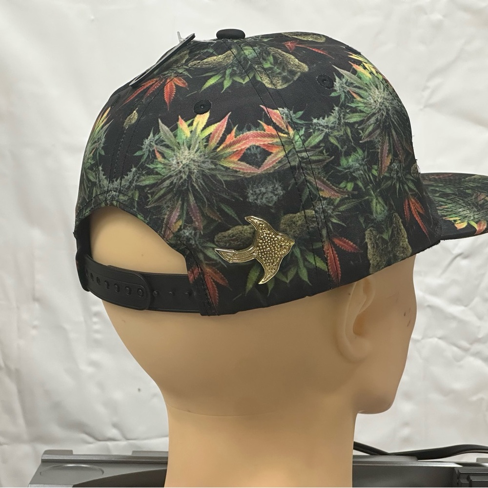 Colorful Patterned Cap - Picture 4 of 4